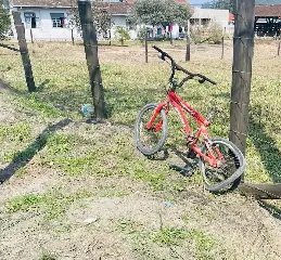 Menina de 12 anos morre após colisão entre bicicleta e carro - 2