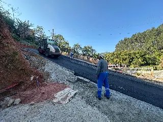 Apesar de desafios, programa de Pavimentação Comunitária finaliza mais uma via - 1