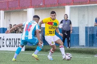 Quadricolor sofre virada nos acréscimos e é derrotado pelo Londrina - 1