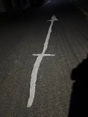 Pintura torta de sinalização na rua chama atenção dos moradores de Botuverá - 2
