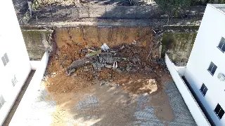 (VÍDEO) Moradores cobram solução após muro de 6 metros desabar em condomínio - 6