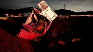 Capotou na BR-470 e saiu andando com apenas um arranhão - 4