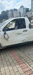 Motocicleta bate na lateral de carro durante conversão no Maluche - 2