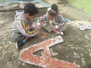 (VÍDEO) Alunos do Pré II transformam pesquisa escolar em lição de sustentabilidade - 14