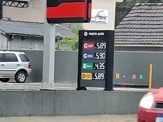 Concorrência esquenta e derruba preço da gasolina em Brusque - 2
