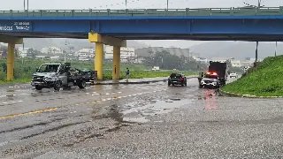 Colisão entre caminhões deixa homem ferido na Beira Rio - 2