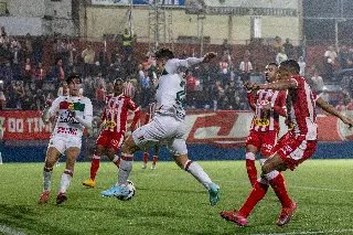 Náutico segura pressão e vence o Brusque no Augusto Bauer - 3
