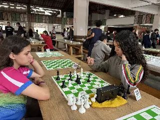 Novo recorde de inscrições na competição de Xadrez dos Jogos Escolares da Fenarreco - 11