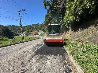 Operação Tapa-Buraco avança em ritmo intenso na Travessa Lagoa Dourada - 2