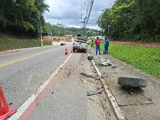 (VIDEO) Veículo da Prefeitura de Brusque se envolve em acidente - 2