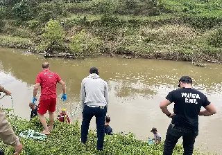 Corpo é encontrado boiando no Rio Itajaí Mirim - 4