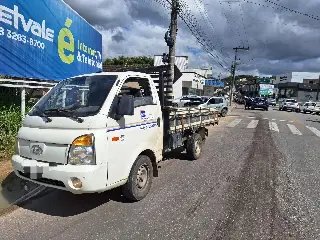 (VÍDEO) Colisão traseira é registrada no bairro Águas Claras - 3