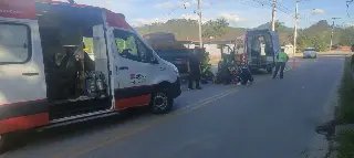 (URGENTE) Video: Motociclista é socorrido com suspeita de traumatismo craniano no Limeira - 1