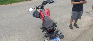 (VÍDEO) Acidente entre carro e moto deixa motociclista ferido no Rio Branco - 4