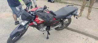 (VÍDEO) Acidente entre carro e moto deixa motociclista ferido no Rio Branco - 6