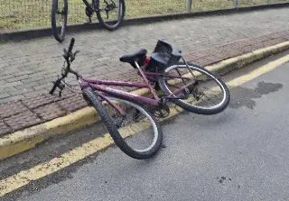 Ciclista fica ferido após colisão com carro - 2