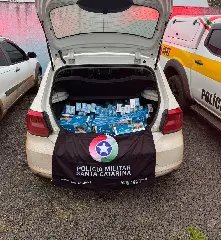 PM encontra 13,5 mil maços de cigarros em motel desativado - 2