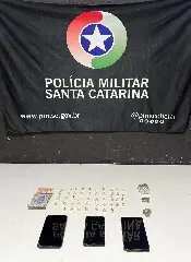 Operação prende trio e apreende drogas em endereço associado a “Cagão” - 1