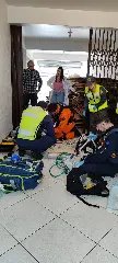 Mulher é socorrida pelos bombeiros após parada cardiorrespiratória - 1