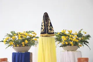 Comunidade celebra Nossa Senhora Aparecida e agradece pela reconstrução da igreja após vendaval - 4