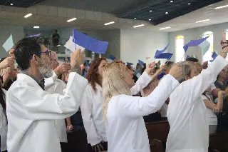 Comunidade celebra Nossa Senhora Aparecida e agradece pela reconstrução da igreja após vendaval - 6