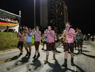 Desfile da 38ª Fenarreco encanta público na avenida Beira Rio - 2