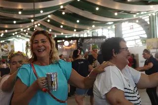 Dia da Melhor Idade movimenta grupos de idosos na 38ª Fenarreco - 1