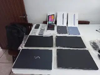 Produtos furtados são encontrados escondidos em túmulo em cemitério - 1