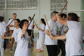 Apae Brusque celebra 25 anos de capoeira especial na entidade - 3