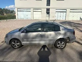 Motociclista fica ferido após colisão lateral na Ivo Silveira - 2