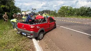 Colisão com caminhão termina com morte de motorista preso nas ferragens - 3