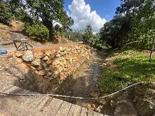 Enrocamento no Ribeirão do Mafra é concluído após oito dias de trabalhos - 1