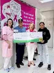 (VÍDEO) Zehn Bier transforma solidariedade em sucesso durante a 38ª Fenarreco com o Chope Rosa - 2