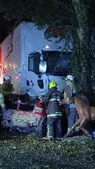 Acidente violento mata três e destrói carro - 6