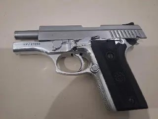Homem que diz trabalhar como agiota é preso com arma e dinheiro - 1