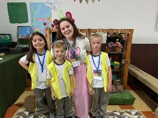 Pequenos gênios, grandes ideias: estudantes da rede municipal encantam na EduTech 2025 - 5