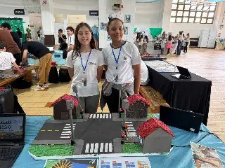 Pequenos gênios, grandes ideias: estudantes da rede municipal encantam na EduTech 2025 - 4