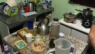 “Só quero que eles parem de usar drogas”: criança de 6 anos é resgatada em situação de abandono  - 1