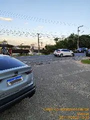 Colisão entre dois carros deixa homem ferido na Ivo Silveira  - 2