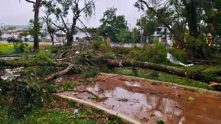 Vendaval causa estragos em município do Oeste de SC e deixa rastro de destruição  - 2