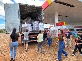 (VÍDEO) Luciano Hang envia doações para famílias atingidas por tornado em cidade do Paraná - 4