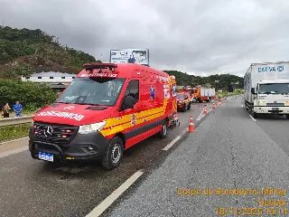 Idoso de 78 anos é atropelado ao atravessar a BR-470 e fica ferido em Gaspar - 1