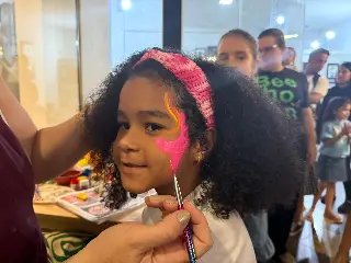 Brusque dá início à programação de Natal com chegada do Papai Noel - 1