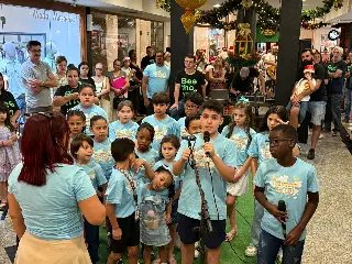 Brusque dá início à programação de Natal com chegada do Papai Noel - 7