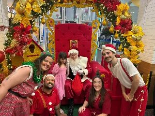 Brusque dá início à programação de Natal com chegada do Papai Noel - 8