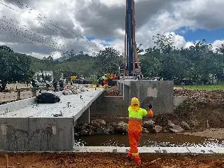 Nova ponte na Limeira tem vigas instaladas - 3