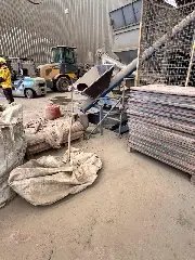 Funcionário perde a vida ao cair em máquina de concreto - 1