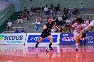 Barateiro sofre derrota no jogo de ida da final - 3