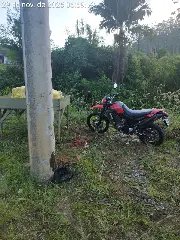 Motociclista fica ferido após sair da pista e atingir poste em Botuverá - 2