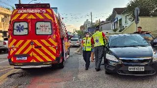 Colisão entre dois carros é registrada em Brusque - 4